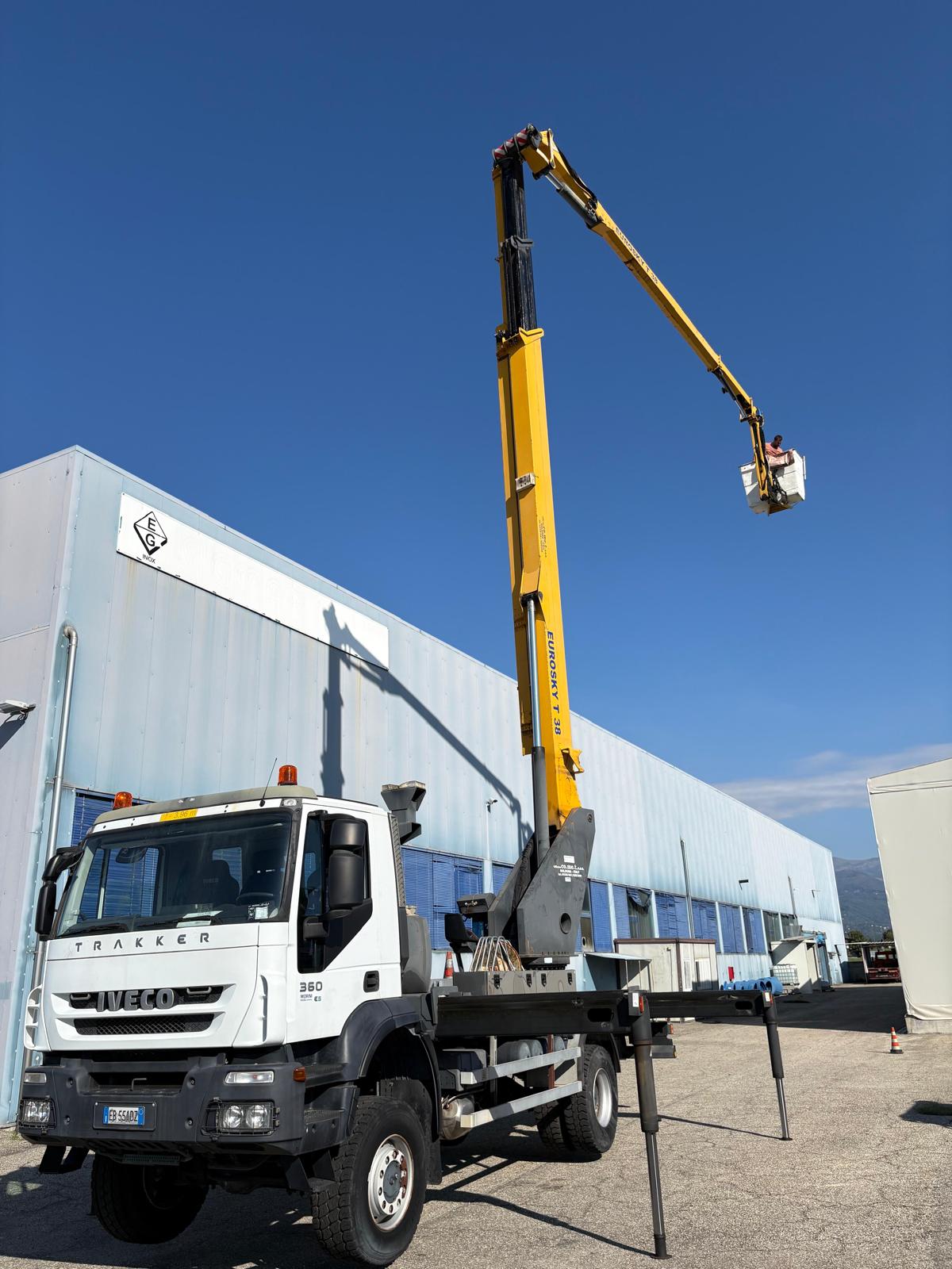 Iveco Trakker - foto 7