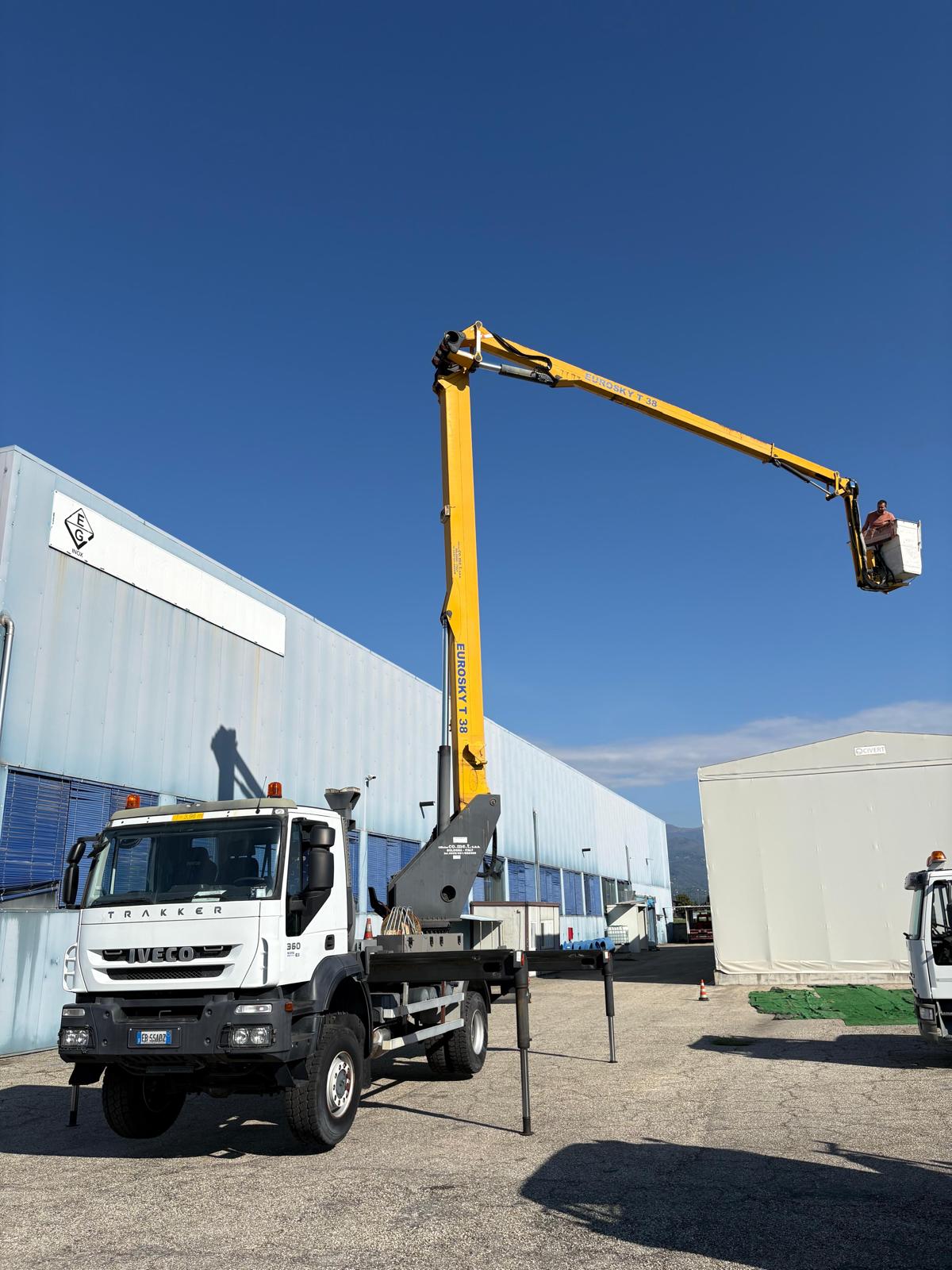 Iveco Trakker - foto 9